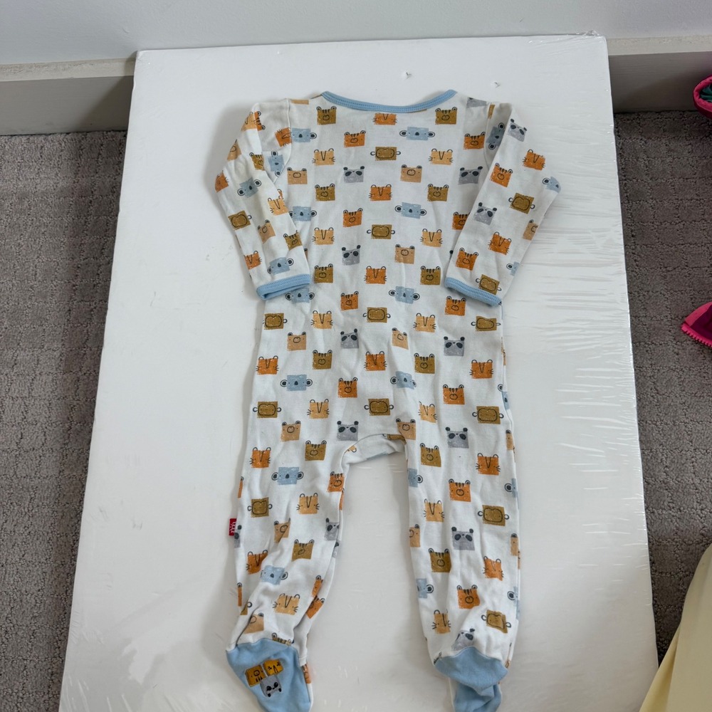 Magnetic Me Animal Print Sleeper Size 6-9 Months - Picture 10 of 11